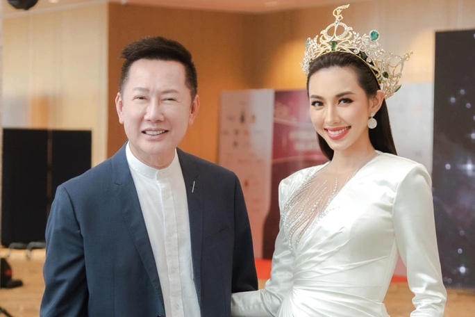Ông Nawat lên tiếng việc hoa hậu Thùy Tiên "gỡ danh hiệu"