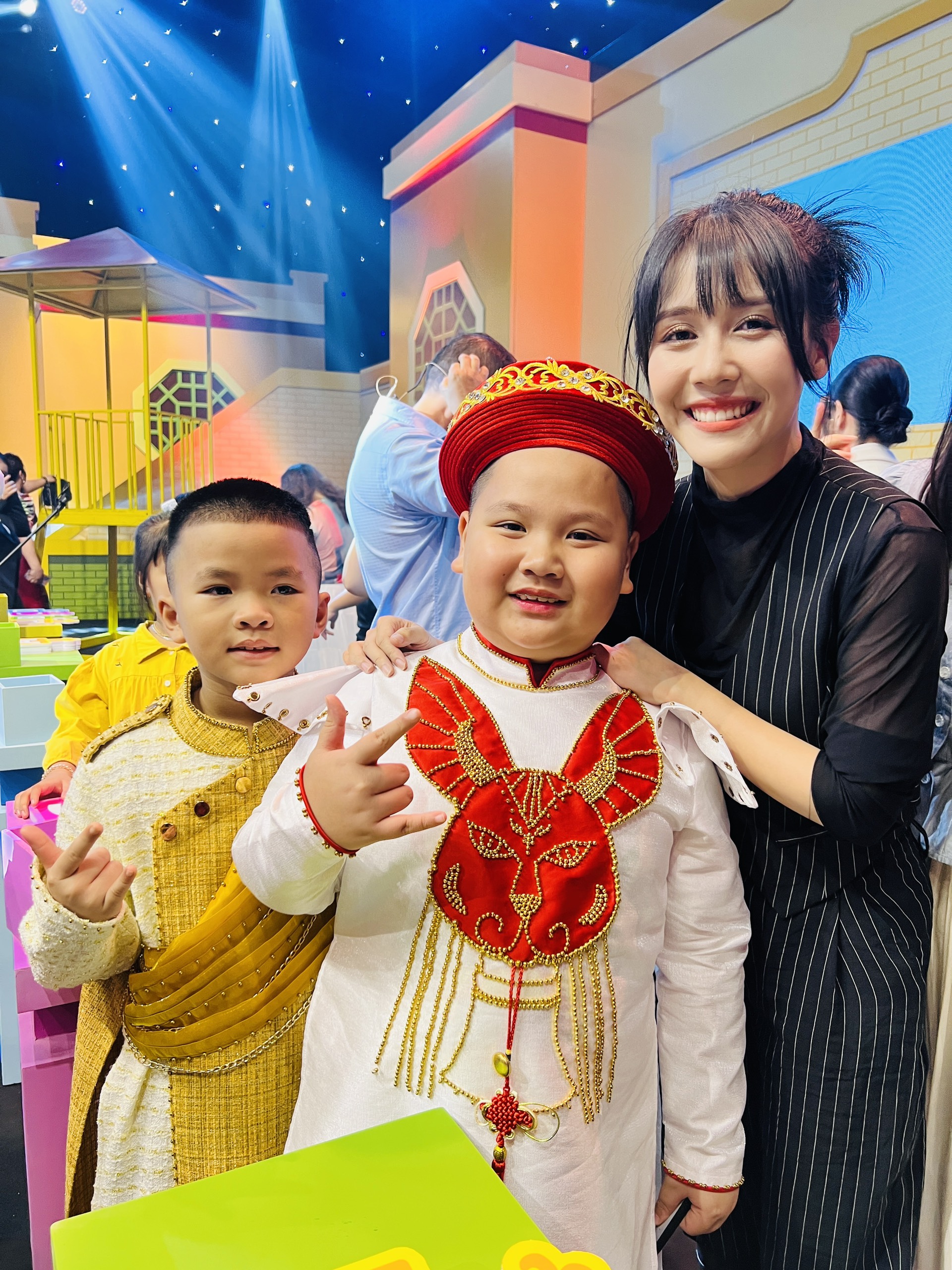 Hậu Ho&agrave;ng h&oacute;a Trạng Hồng l&agrave;m MC &ldquo;Trạng nguy&ecirc;n nh&iacute;&rdquo; 3 - Ảnh 1.