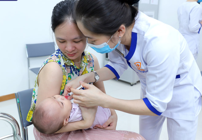Lộ trình 4 loại vắc-xin mới được đưa vào tiêm chủng miễn phí