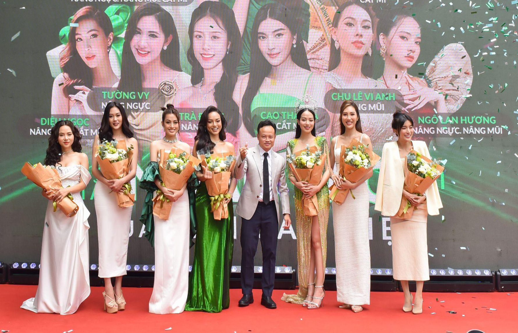 "Nóng 1000 độ C" tại siêu sinh nhật Thu Cúc 27 năm