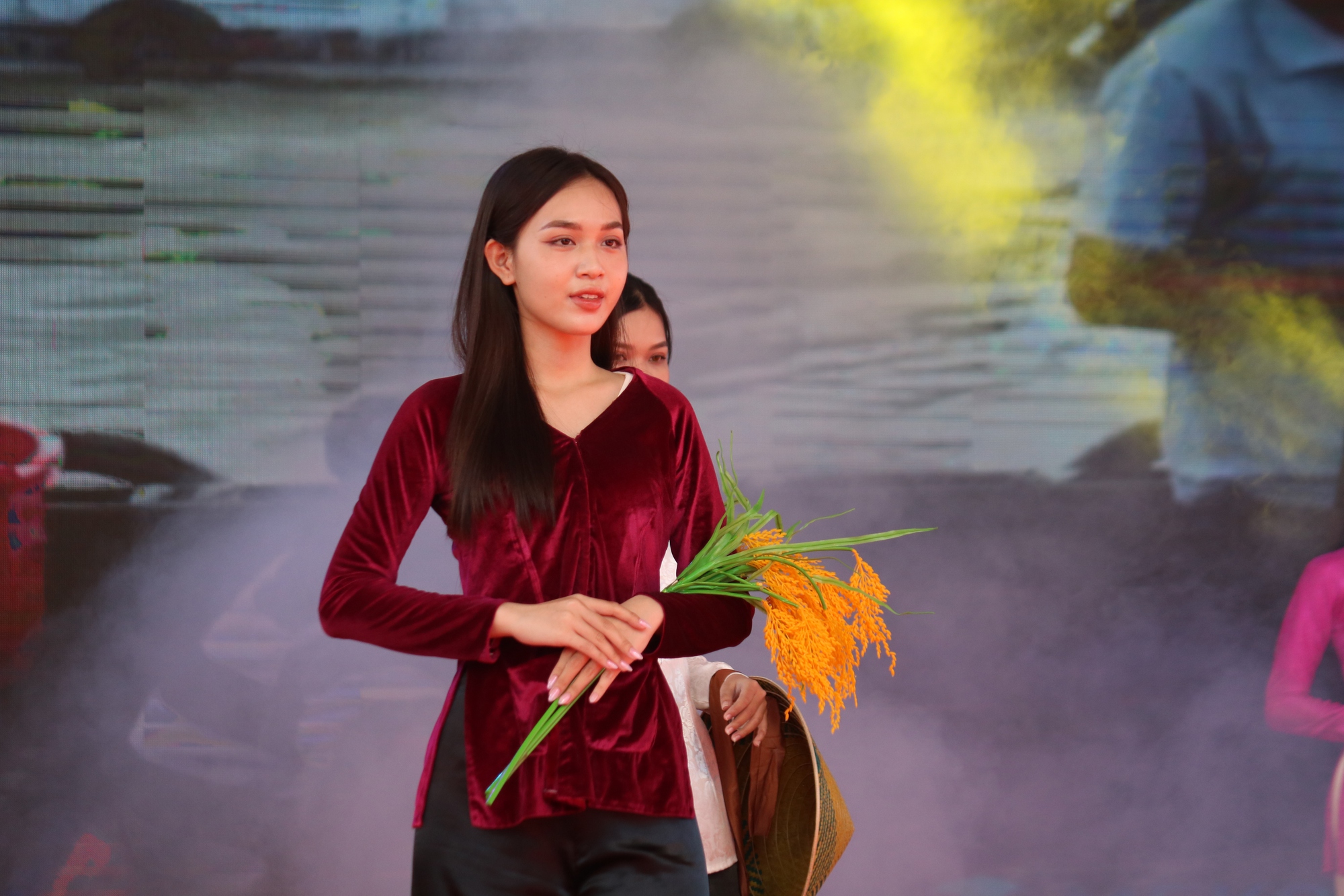 Nhiều hoạt động s&ocirc;i nổi tại Ng&agrave;y hội du lịch Văn h&oacute;a chợ nổi C&aacute;i Răng - Ảnh 9.