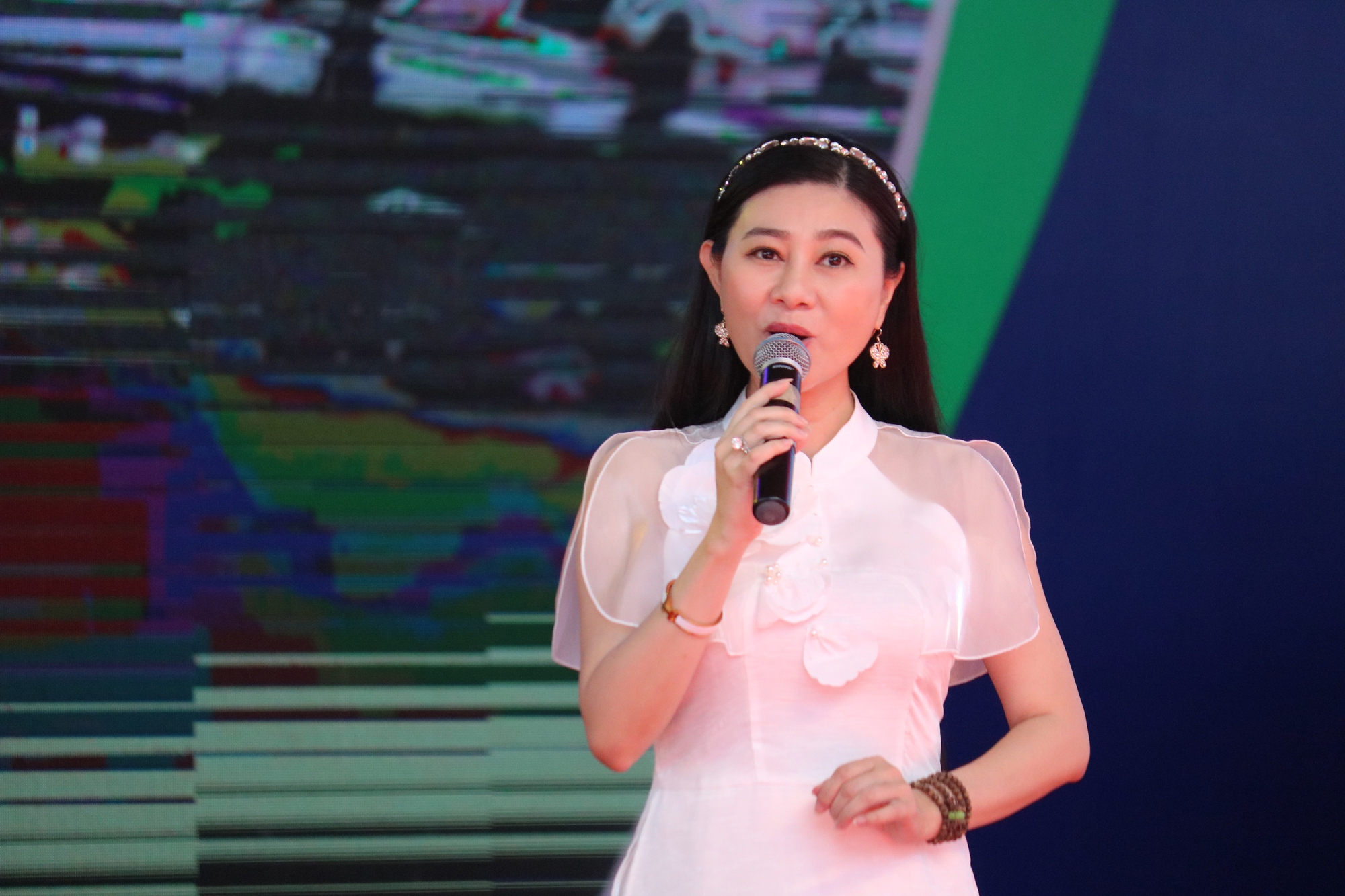 Nhiều hoạt động s&ocirc;i nổi tại Ng&agrave;y hội du lịch Văn h&oacute;a chợ nổi C&aacute;i Răng - Ảnh 3.