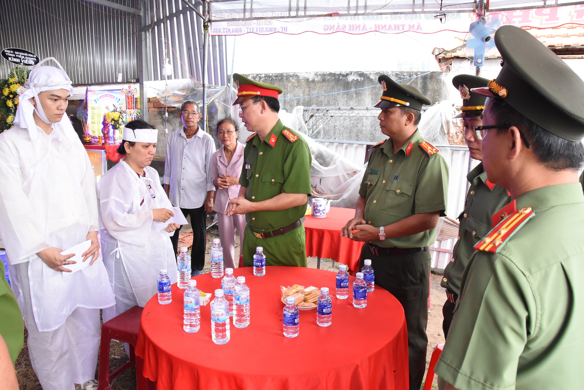 Khống chế kẻ trộm, người đàn ông bị đâm chết