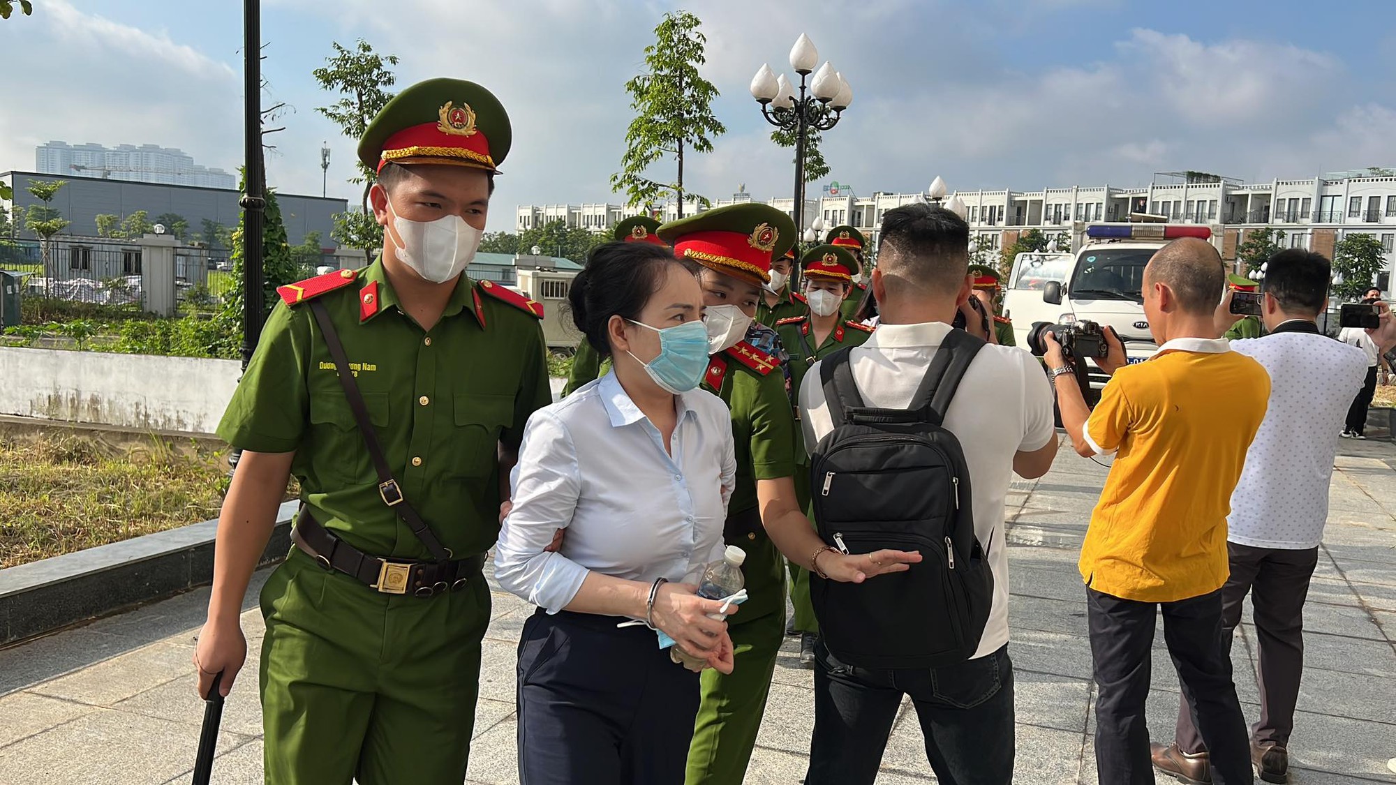 H&igrave;nh ảnh cựu ph&oacute; chủ tịch H&agrave; Nội v&agrave; Quảng Nam hầu to&agrave; - Ảnh 14.