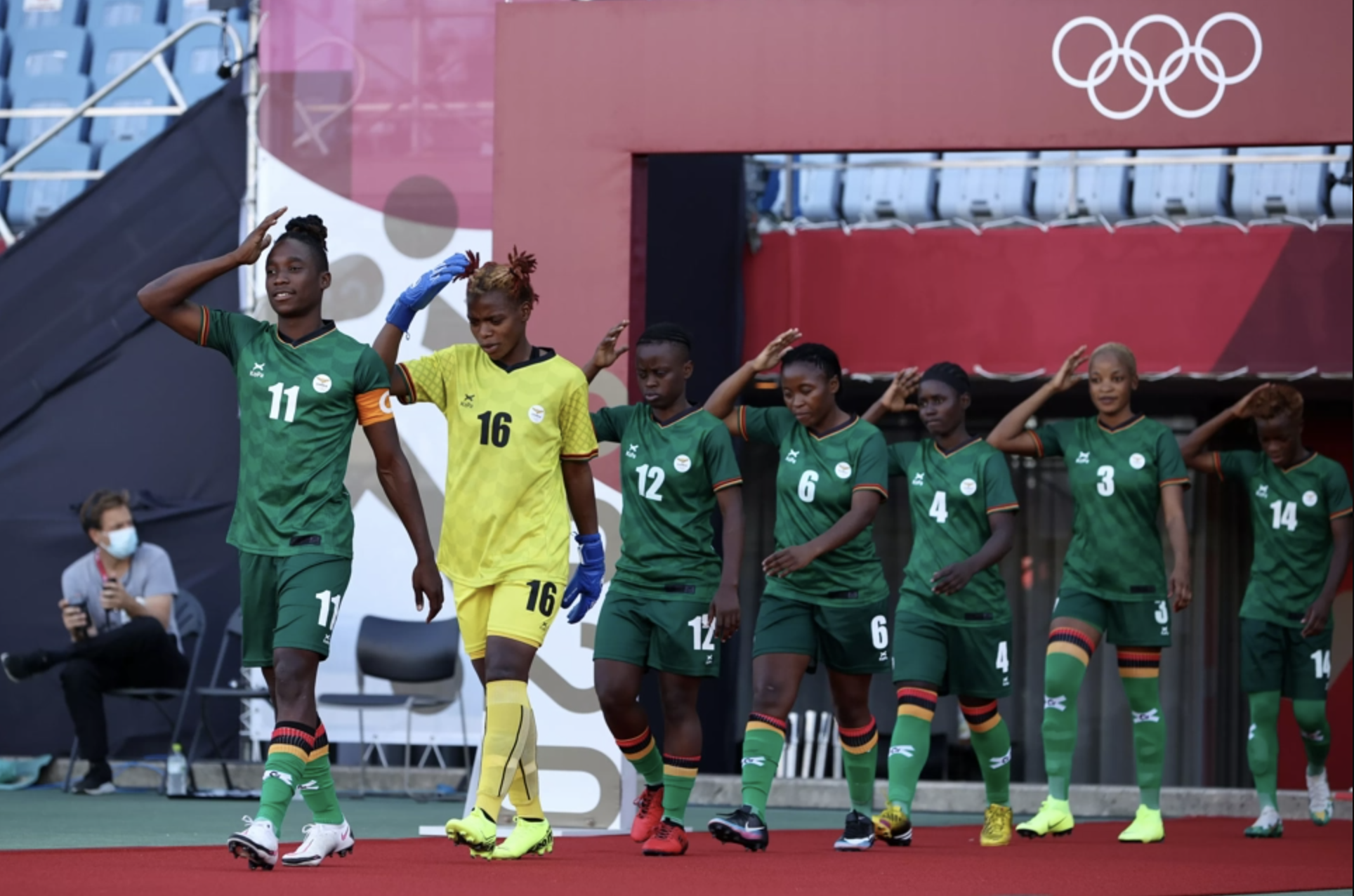 Động trời World Cup nữ 2023: Tuyển Zambia tố HLV trưởng lạm dụng t&igrave;nh dục cầu thủ - Ảnh 4.