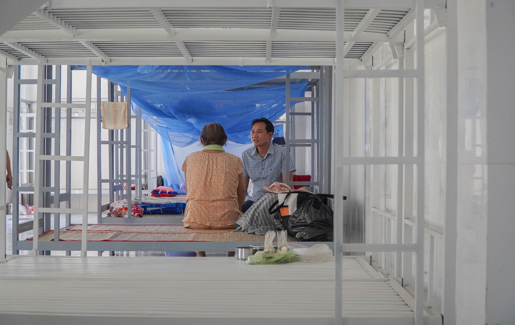 [eMagazine] - Bỏ &ldquo;tiền t&uacute;i&rdquo; x&acirc;y nh&agrave; t&igrave;nh thương cho bệnh nh&acirc;n ngh&egrave;o- Ảnh 17.