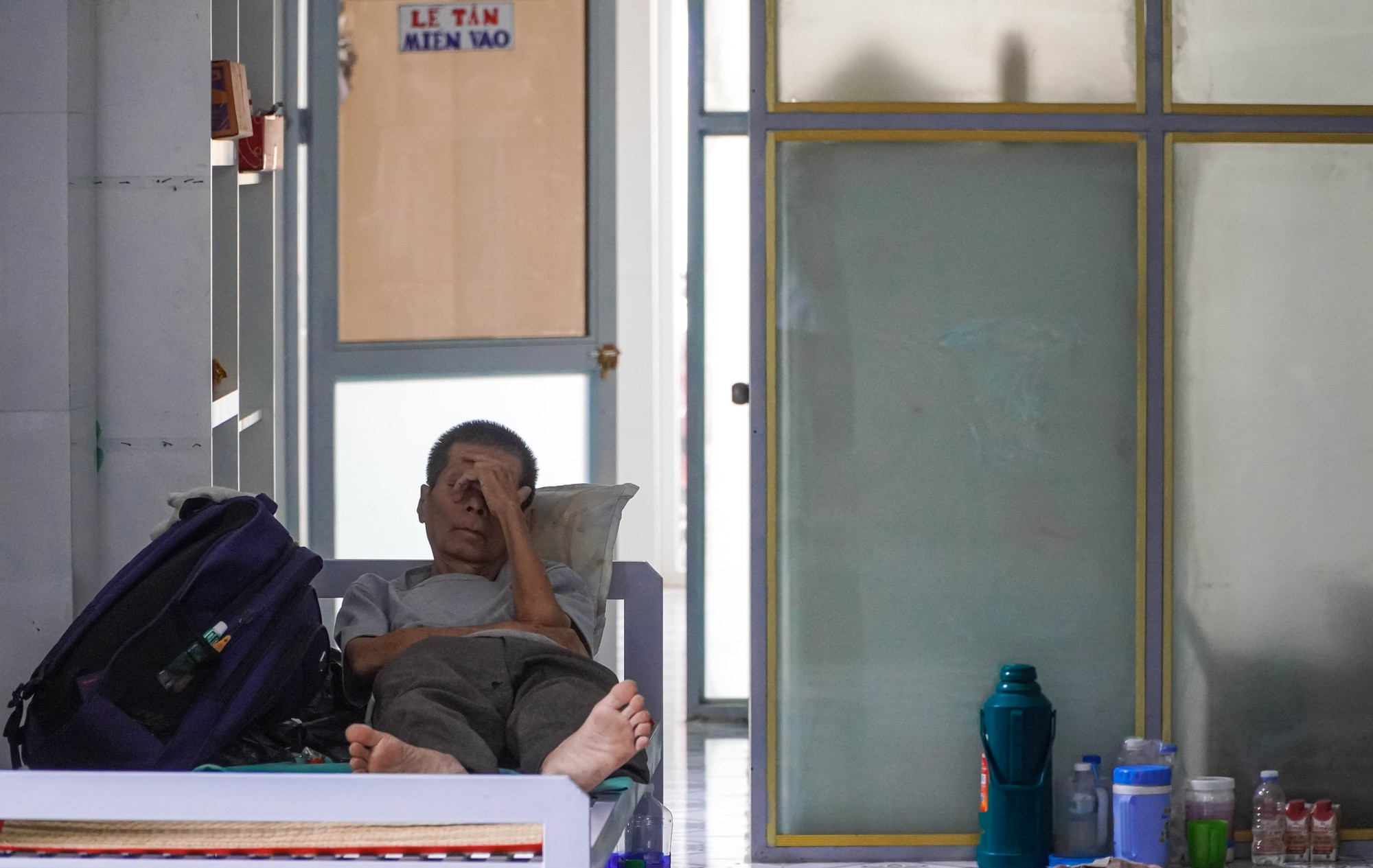 [eMagazine] - Bỏ &ldquo;tiền t&uacute;i&rdquo; x&acirc;y nh&agrave; t&igrave;nh thương cho bệnh nh&acirc;n ngh&egrave;o- Ảnh 18.
