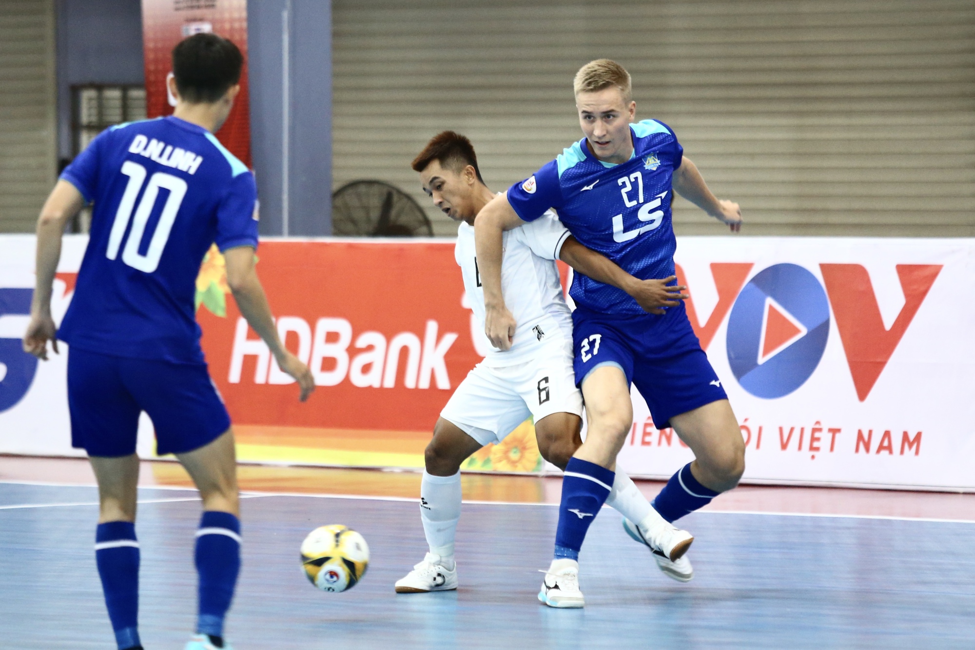 Th&aacute;i Sơn Nam bị cầm ho&agrave; bởi đo&agrave;n qu&acirc;n của cựu HLV tuyển futsal Việt Nam - Ảnh 1.