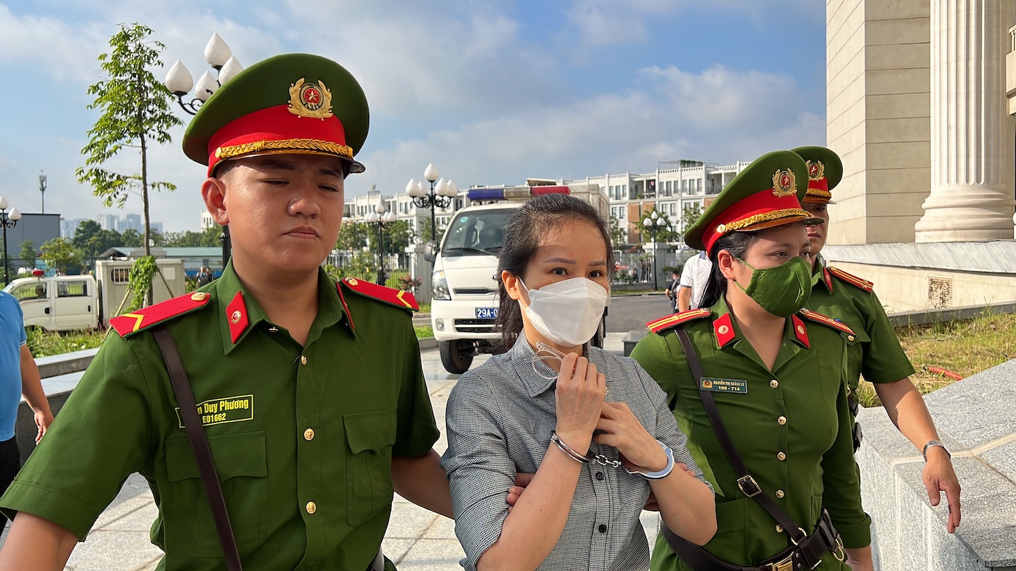 H&igrave;nh ảnh cựu ph&oacute; chủ tịch H&agrave; Nội v&agrave; Quảng Nam hầu to&agrave; - Ảnh 11.