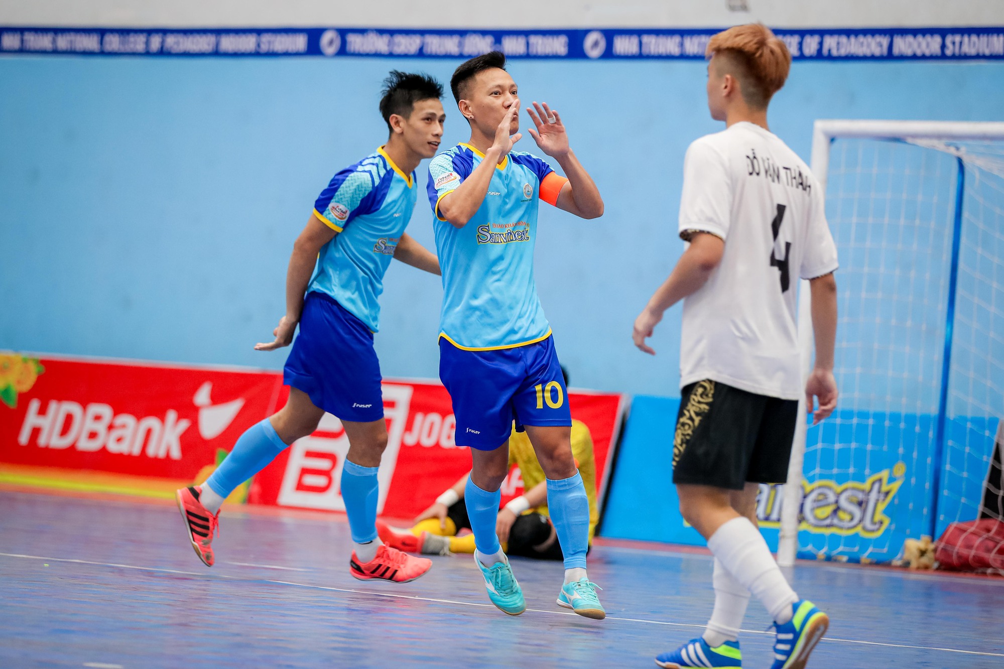 Th&aacute;i Sơn Nam bị cầm ho&agrave; bởi đo&agrave;n qu&acirc;n của cựu HLV tuyển futsal Việt Nam - Ảnh 3.