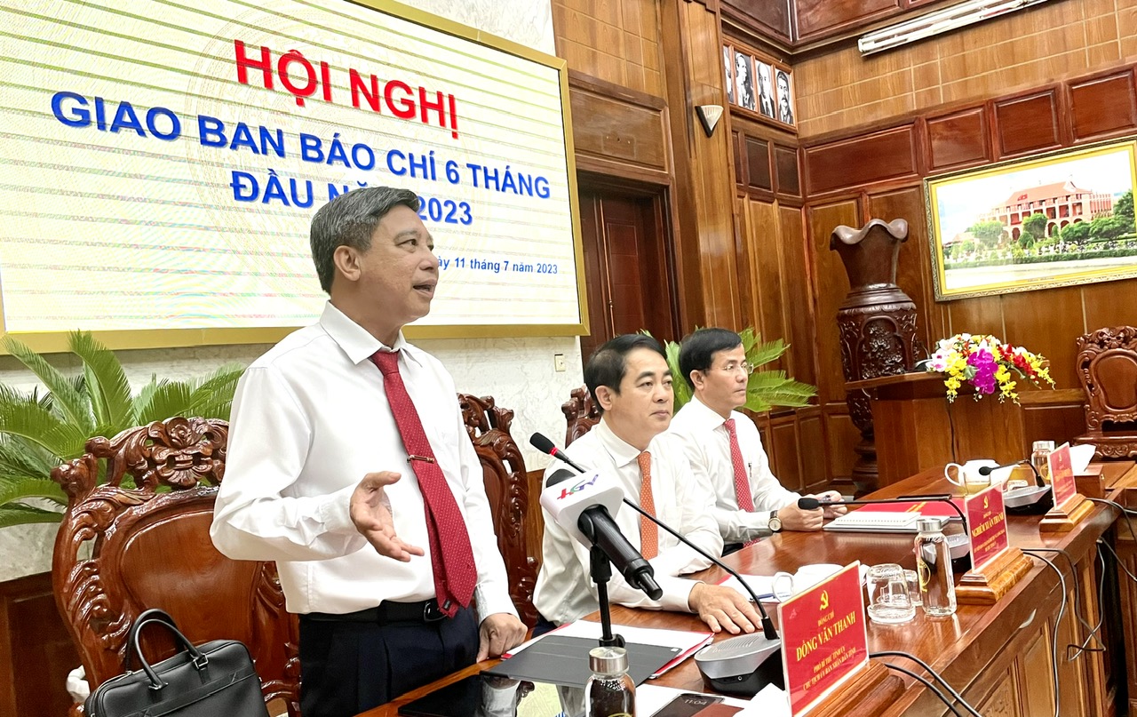 B&iacute; thư Hậu Giang n&ecirc;u hướng xử l&yacute; ph&oacute; ch&aacute;nh thanh tra nhiều lần v&agrave;o nh&agrave; nghỉ - Ảnh 1.