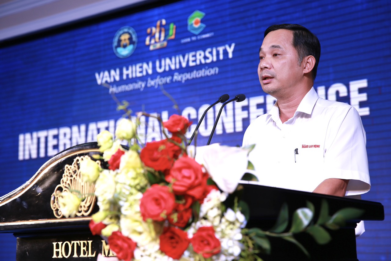 Hơn 100 chuy&ecirc;n gia, giảng vi&ecirc;n trao đổi về tầm quan trọng của truyền th&ocirc;ng số - Ảnh 4.