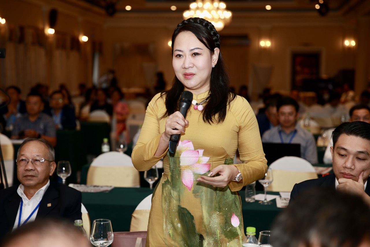 Nhiều vấn đề n&oacute;ng xoay quanh việc chuyển đổi số - Ảnh 4.