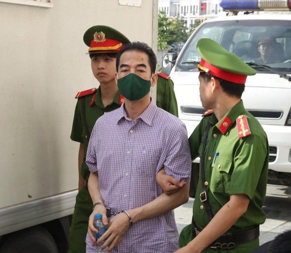 Cựu thứ trưởng T&ocirc; Anh Dũng: Khi nhận 21,5 tỉ đồng kh&ocirc;ng nhận thức l&agrave; vi phạm ph&aacute;p luật - Ảnh 1.