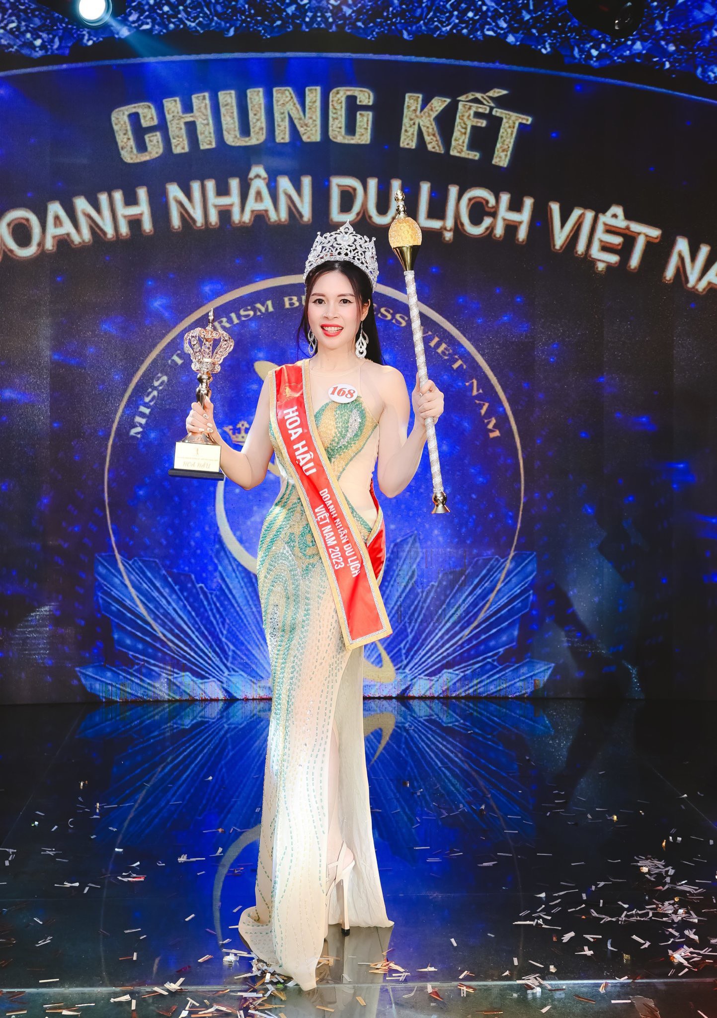 L&yacute; do doanh nh&acirc;n Vũ Thục Hiền đăng quang hoa hậu - Ảnh 3.