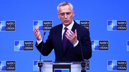 NATO “hoãn binh”, tổng thống Ukraine nổi giận