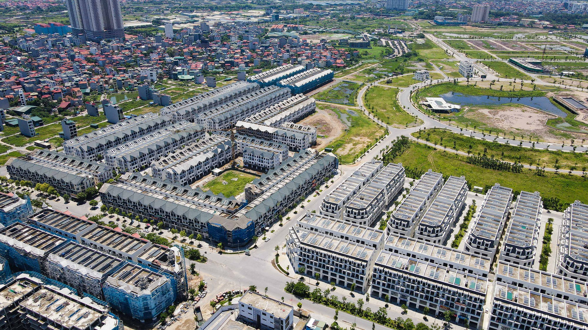 B&ecirc;n trong khu đ&ocirc; thị hơn 140ha vừa bị Thanh tra Ch&iacute;nh phủ chỉ ra loạt sai phạm - Ảnh 11.