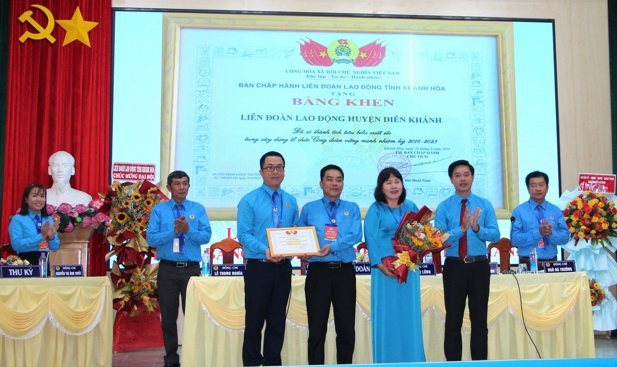 Đoàn viên, người lao động đoàn kết xây dựng Diên Khánh thành thị xã - Ảnh 4.