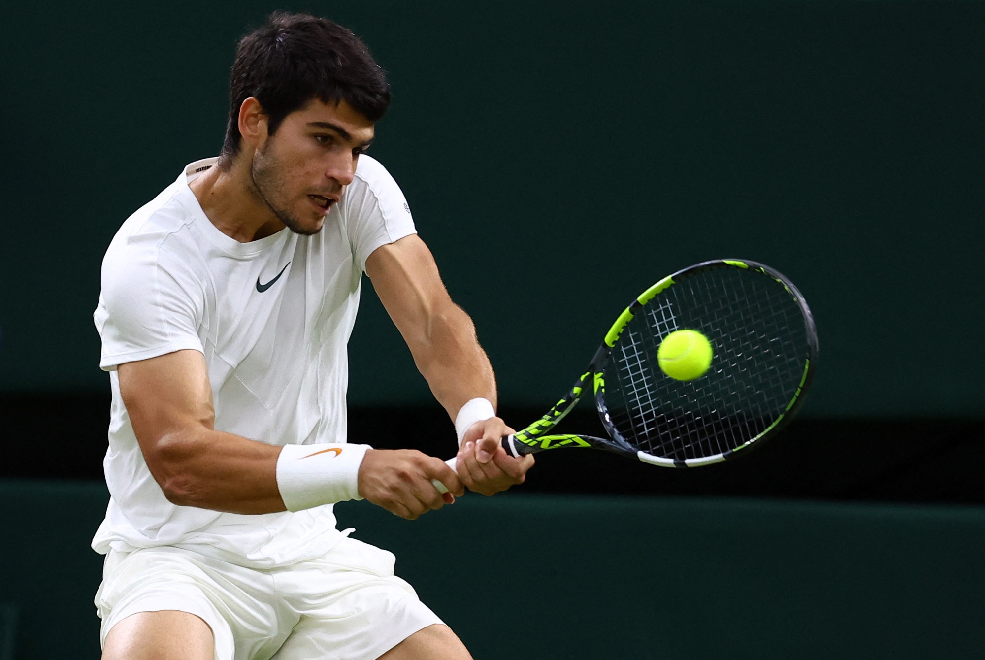 Alcaraz lần đầu vào bán kết Wimbledon