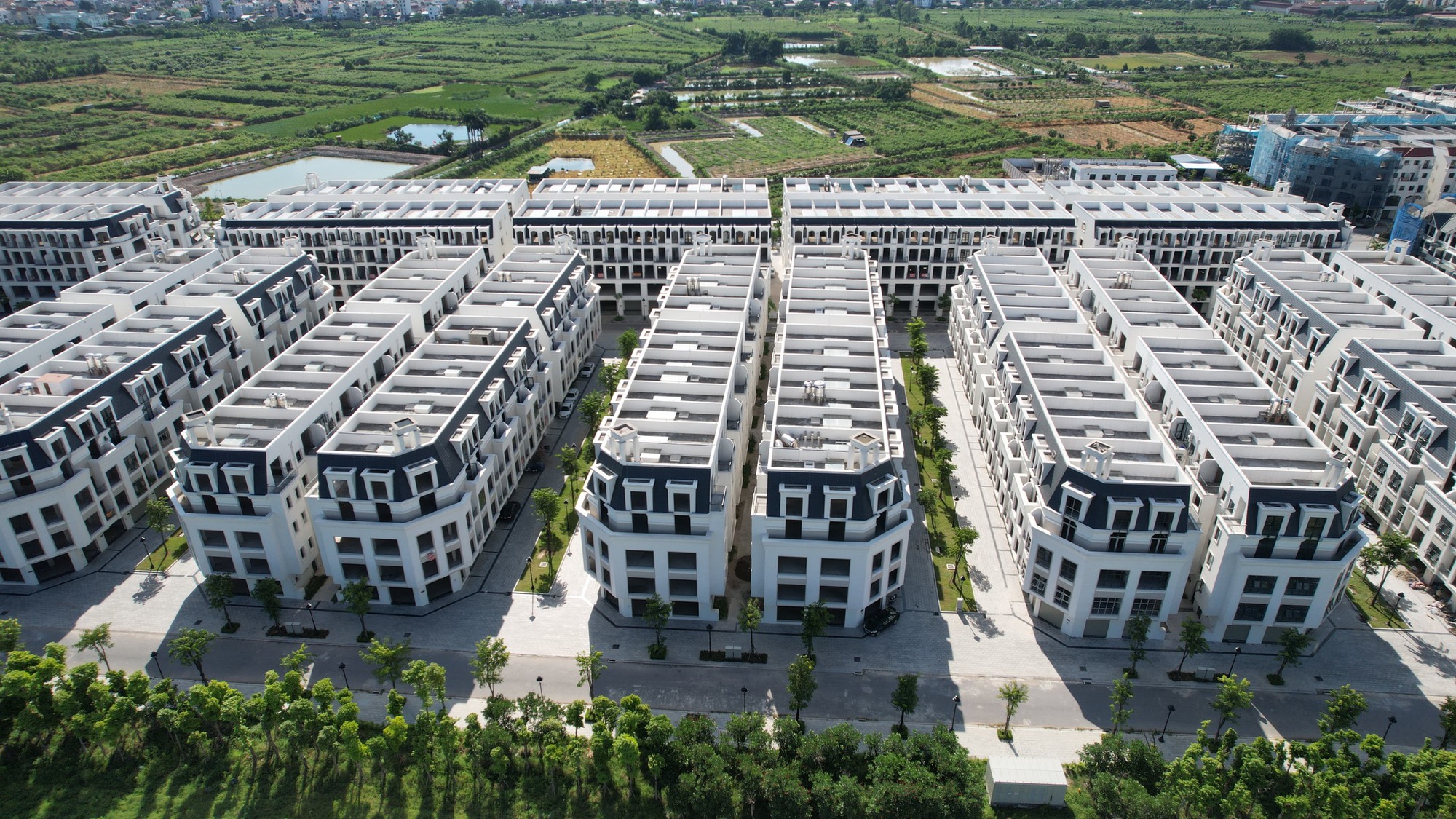 B&ecirc;n trong khu đ&ocirc; thị hơn 140ha vừa bị Thanh tra Ch&iacute;nh phủ chỉ ra loạt sai phạm - Ảnh 17.