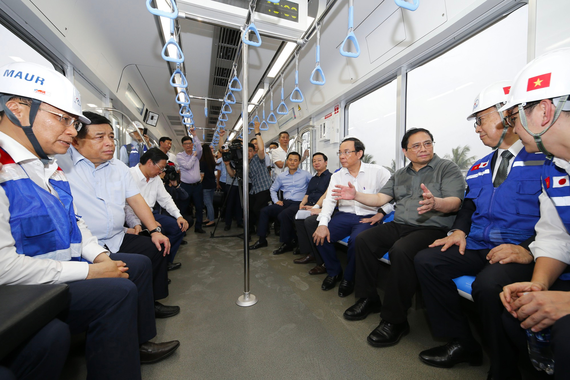 TP HCM muốn làm việc với Bộ Xây dựng để gỡ vướng cho tuyến Metro số 1 - Ảnh 2.