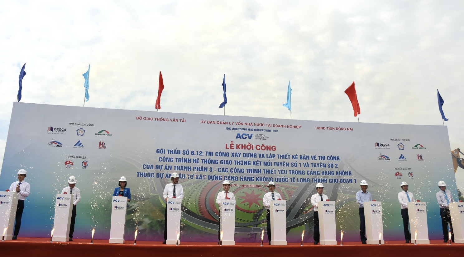 Khởi c&ocirc;ng 2 tuyến đường quan trọng kết nối s&acirc;n bay Long Th&agrave;nh - Ảnh 1.