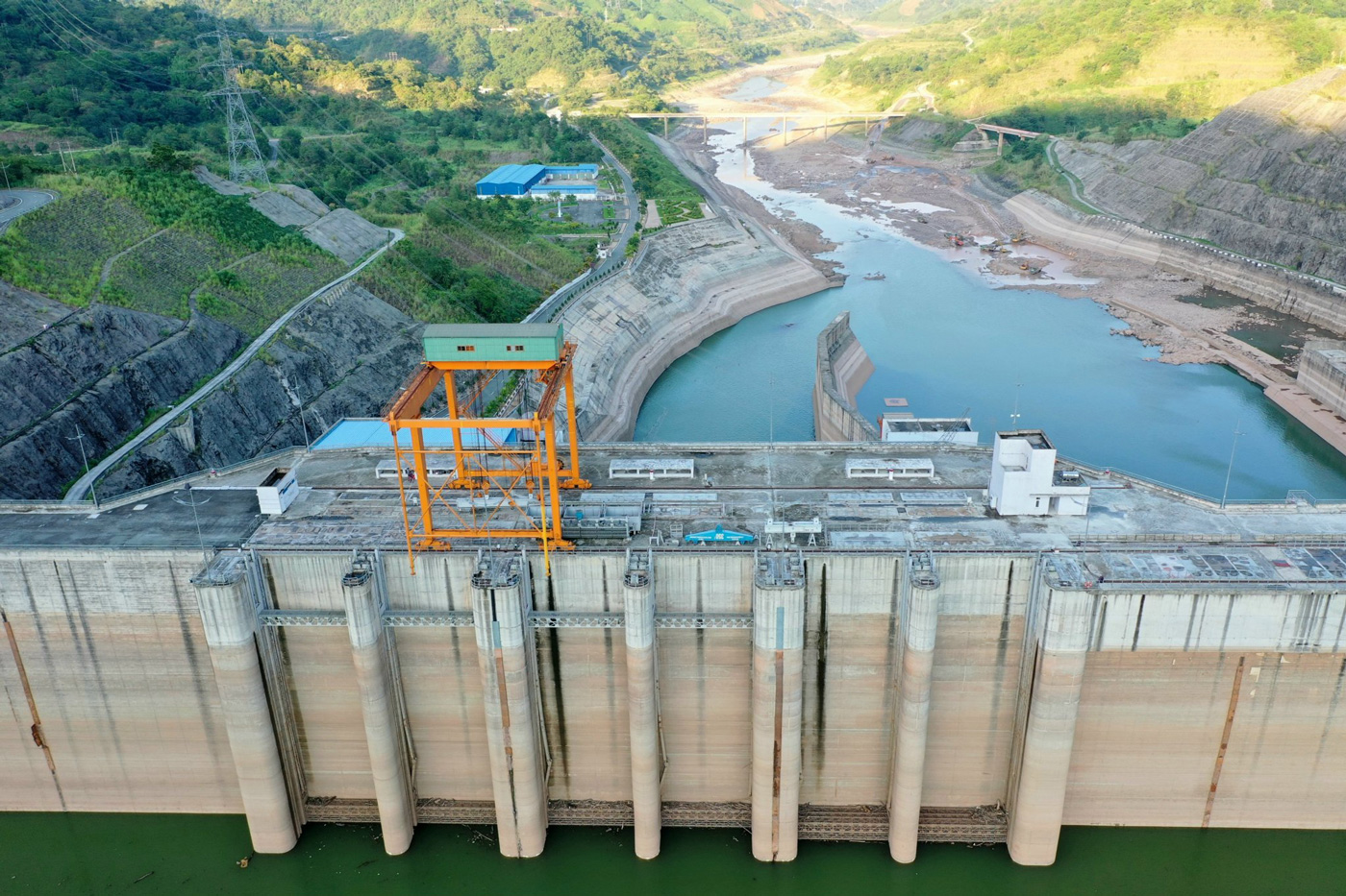 Chi tiết những khuyết điểm, vi phạm tại Tập đoàn Điện lực Việt Nam - Ảnh 3.