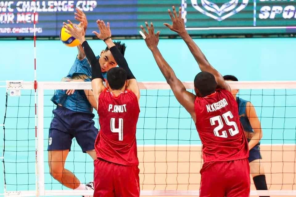 Bóng chuyền nam Việt Nam lỗi hẹn chung kết AVC Challenge Cup