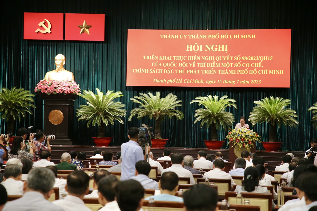 Thủ tướng Phạm Minh Chính làm Trưởng Ban Chỉ đạo triển khai thực hiện Nghị quyết 98