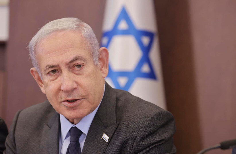 Thủ tướng Israel ngất xỉu, phải nhập viện gấp