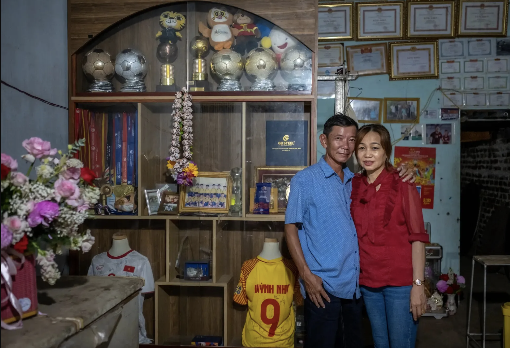 World Cup nữ: Kh&ocirc;ng chỉ l&agrave; tr&ograve; chơi b&oacute;ng đ&aacute; ở Việt Nam - Ảnh 11.
