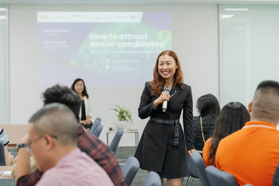Gạt bỏ tư duy làm "sếp" khi tìm việc