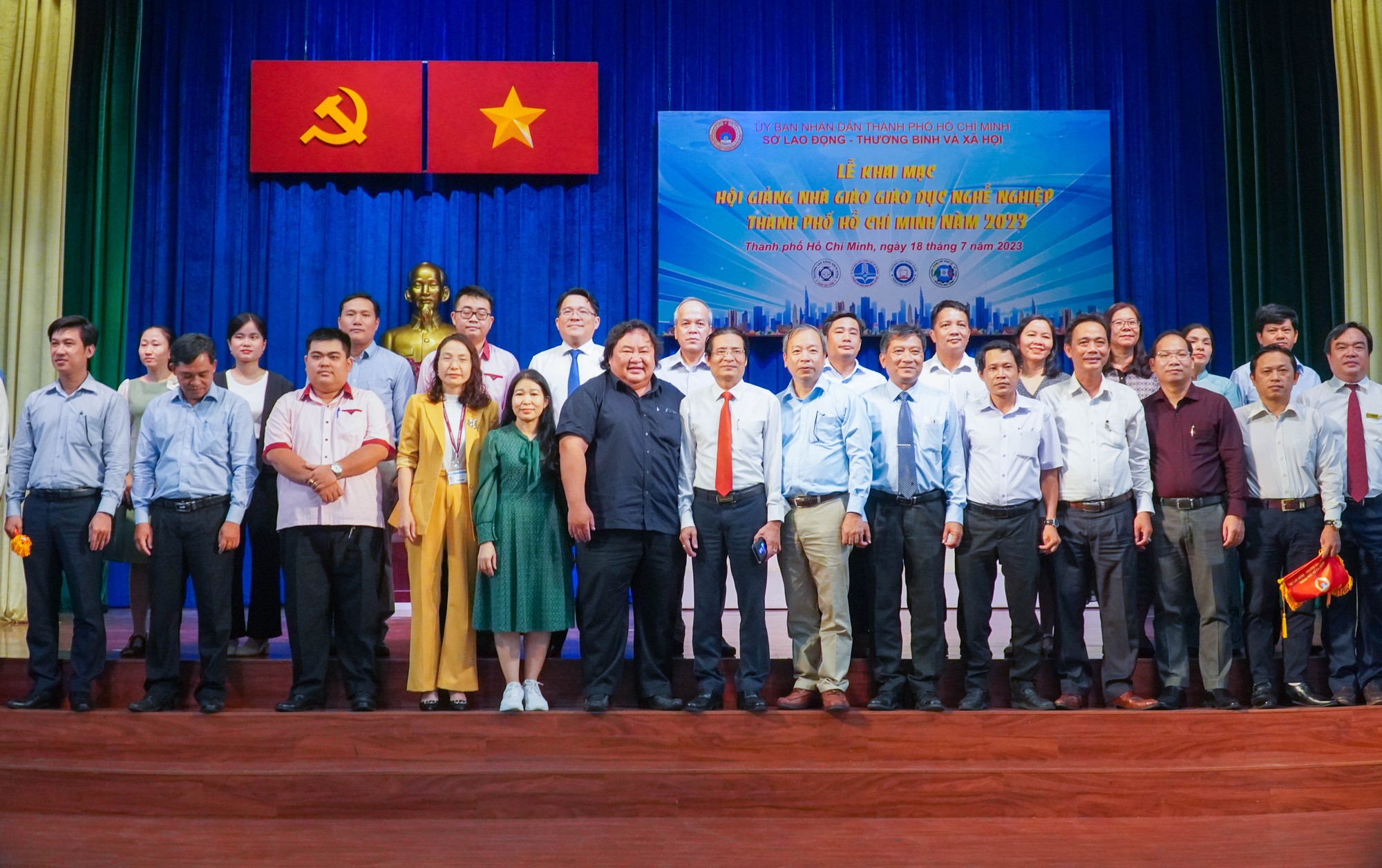 Gi&aacute;o vi&ecirc;n tranh t&agrave;i ở Hội giảng Gi&aacute;o dục nghề nghiệp TP HCM - Ảnh 8.
