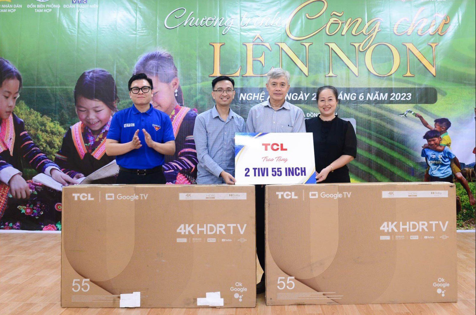 TCL đồng hành mầm non tương lai, mang công nghệ đến mọi miền Tổ quốc