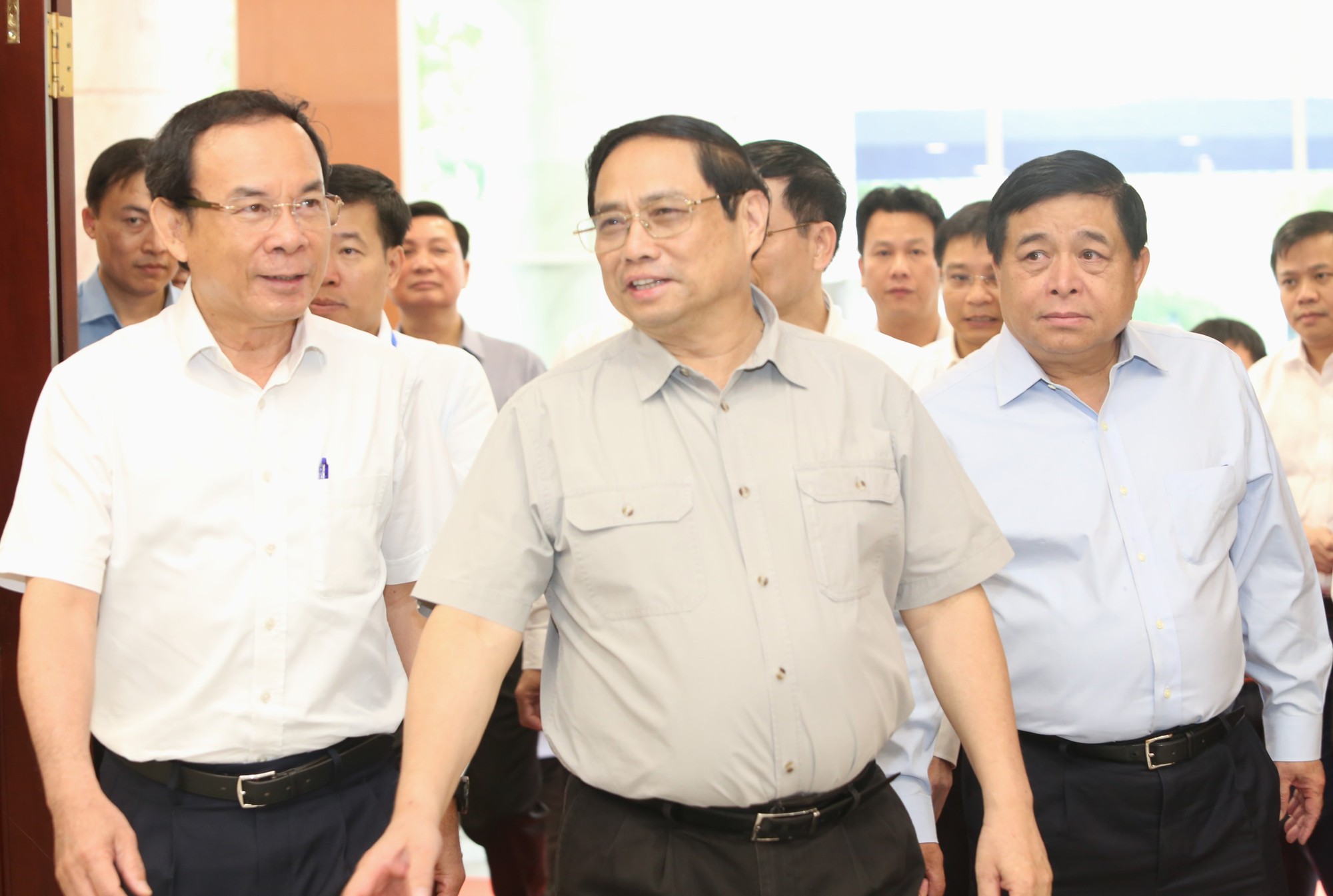 Thủ tướng Phạm Minh Ch&iacute;nh đang chủ tr&igrave; Hội nghị điều phối V&ugrave;ng Đ&ocirc;ng Nam Bộ - Ảnh 3.