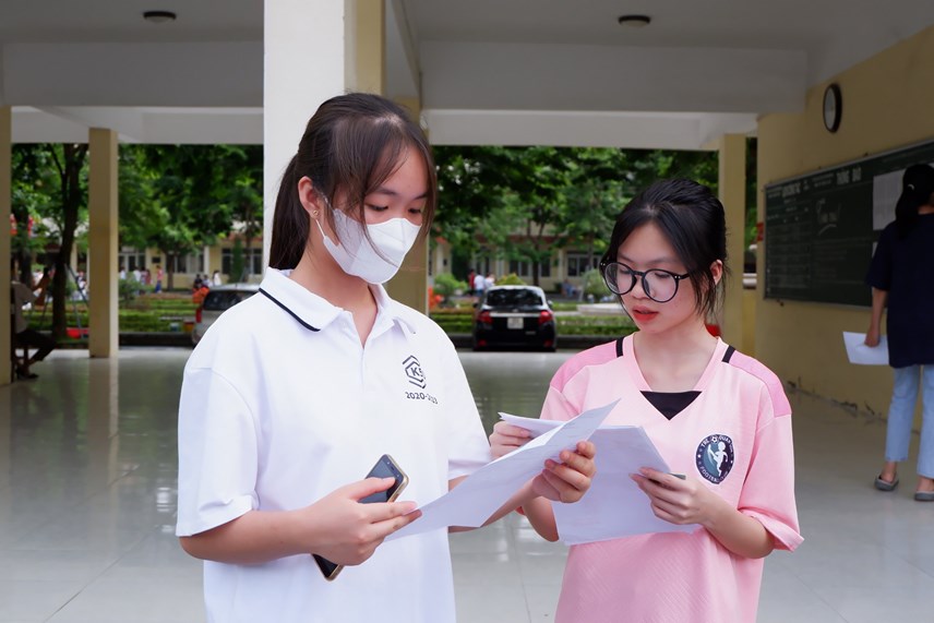 Thanh H&oacute;a 935 th&iacute; sinh đạt điểm 10 kỳ thi tốt nghiệp THPT 2023 - Ảnh 1.