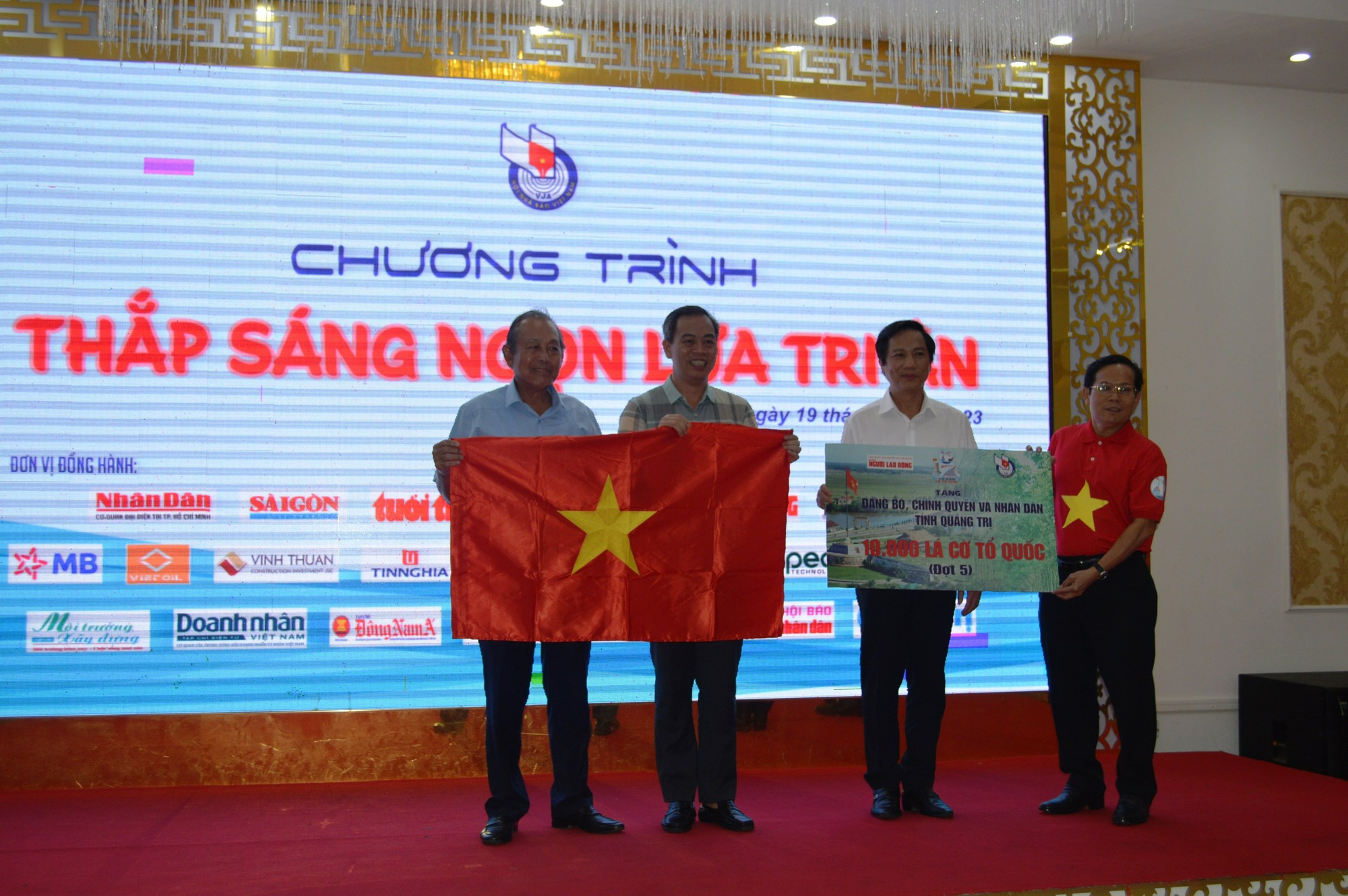 Tri ân vùng đất Quảng Trị anh hùng