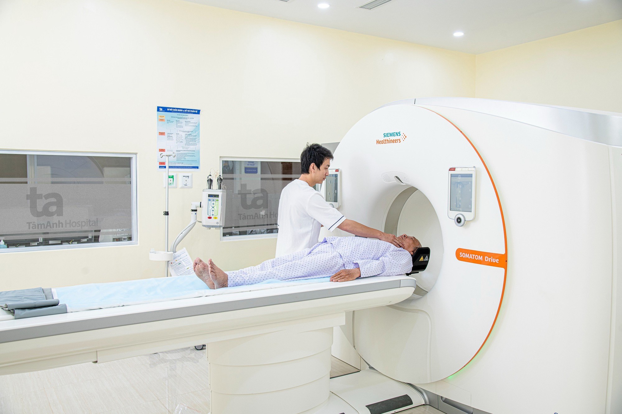 BVĐK T&acirc;m Anh 2 năm li&ecirc;n tiếp thuộc top 10 bệnh viện tốt nhất TP HCM - Ảnh 8.