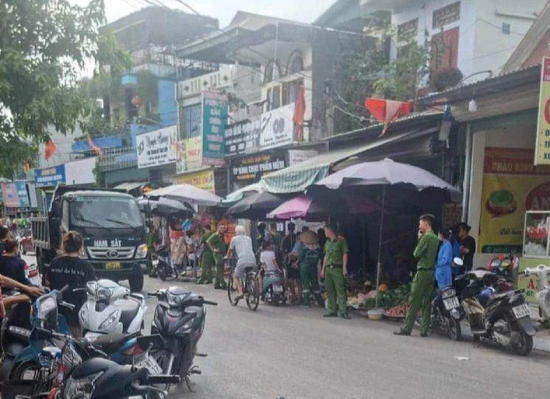 Nổ súng tại đám giỗ, 2 người bị thương