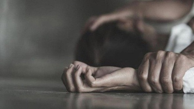 174 tháng tù cho thầy giáo và gã hàng xóm hiếp dâm cô bé 13 tuổi