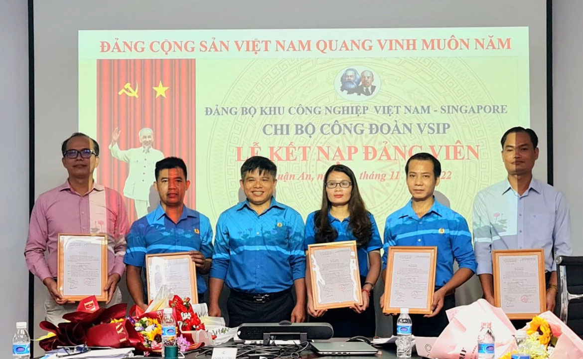 PHÁT TRIỂN ĐẢNG TRONG DN NGOÀI NHÀ NƯỚC: Khó mấy cũng phải làm được!