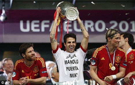 Fabregas treo giày, bắt đầu sự nghiệp cầm quân từ Serie B - Ảnh 2.
