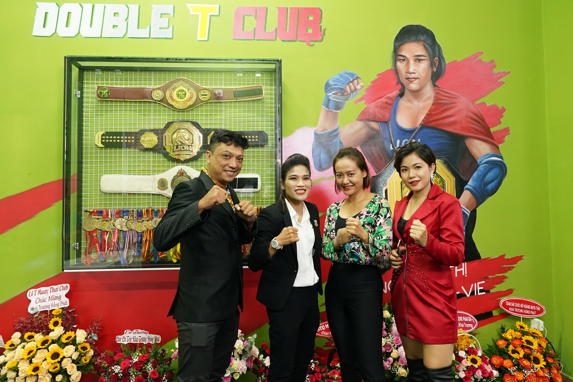 Nữ ho&agrave;ng muay Th&aacute;i Thanh Tr&uacute;c khai trương ph&ograve;ng tập v&otilde; - Ảnh 1.