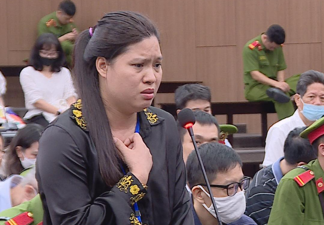 CLIP: Nữ doanh nhân "chuyến bay giải cứu" khai: Sếp anh không biết doanh nghiệp của em là ai