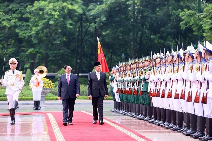 Thủ tướng Phạm Minh Ch&iacute;nh đ&oacute;n, hội đ&agrave;m với Thủ tướng Malaysia - Ảnh 6.