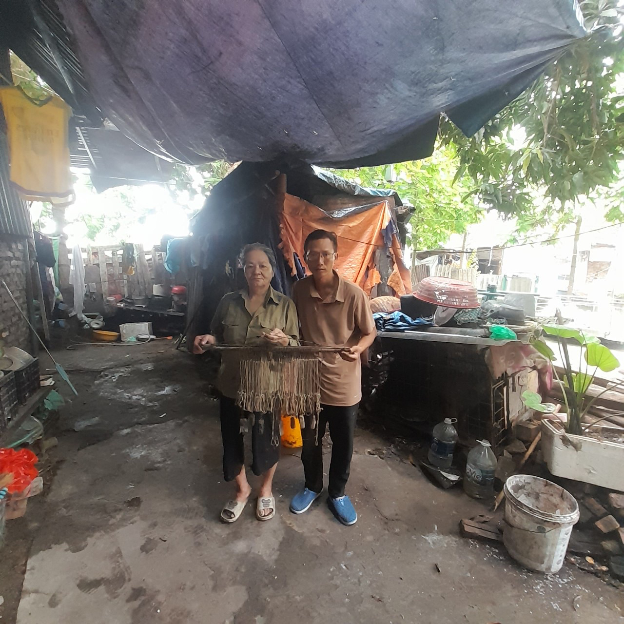 Bốn mươi năm vớt xác trên sông Hồng