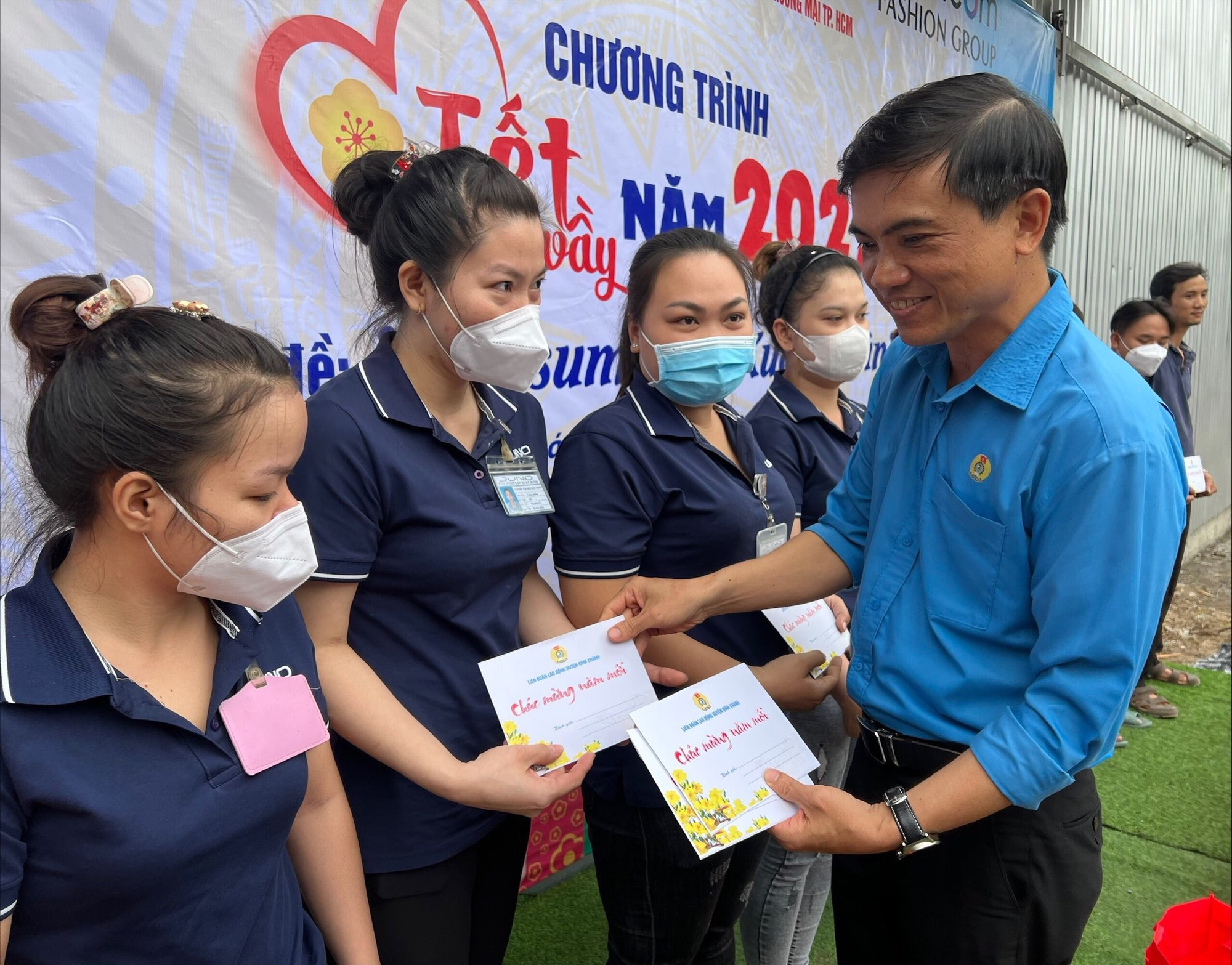 Hỗ trợ kịp thời đoàn viên - lao động