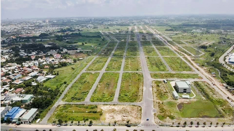 Chủ tịch tỉnh Bình Dương nói về giải pháp cho dự án bất động sản chậm tiến độ - Ảnh 3.