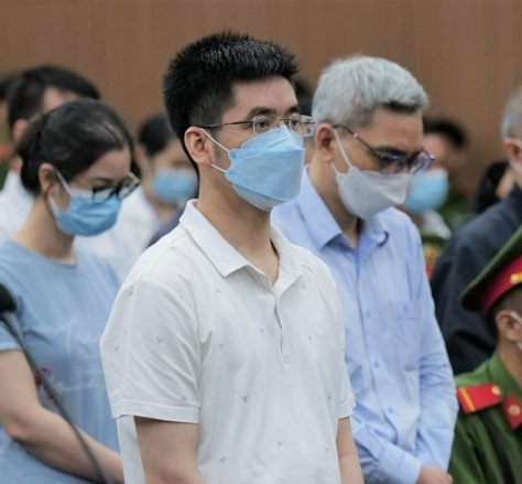 Viện Kiểm s&aacute;t tung chứng cứ đ&aacute;p trả cựu điều tra vi&ecirc;n vụ chuyến bay giải cứu - Ảnh 1.
