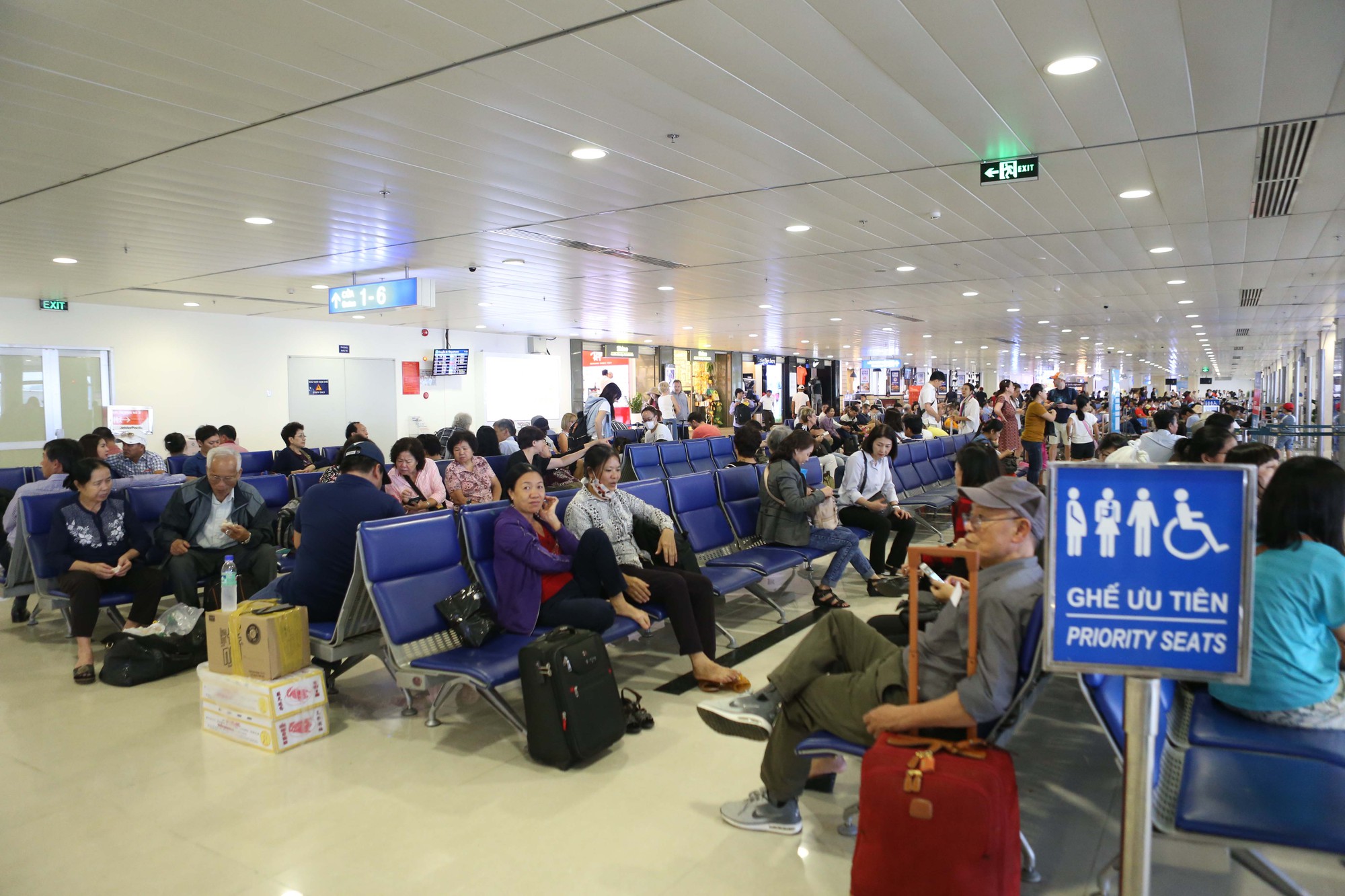 Bị chậm, hủy chuyến bay, h&agrave;nh kh&aacute;ch được bồi thường thế n&agrave;o? - Ảnh 1.